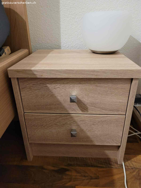 2 Nachttische