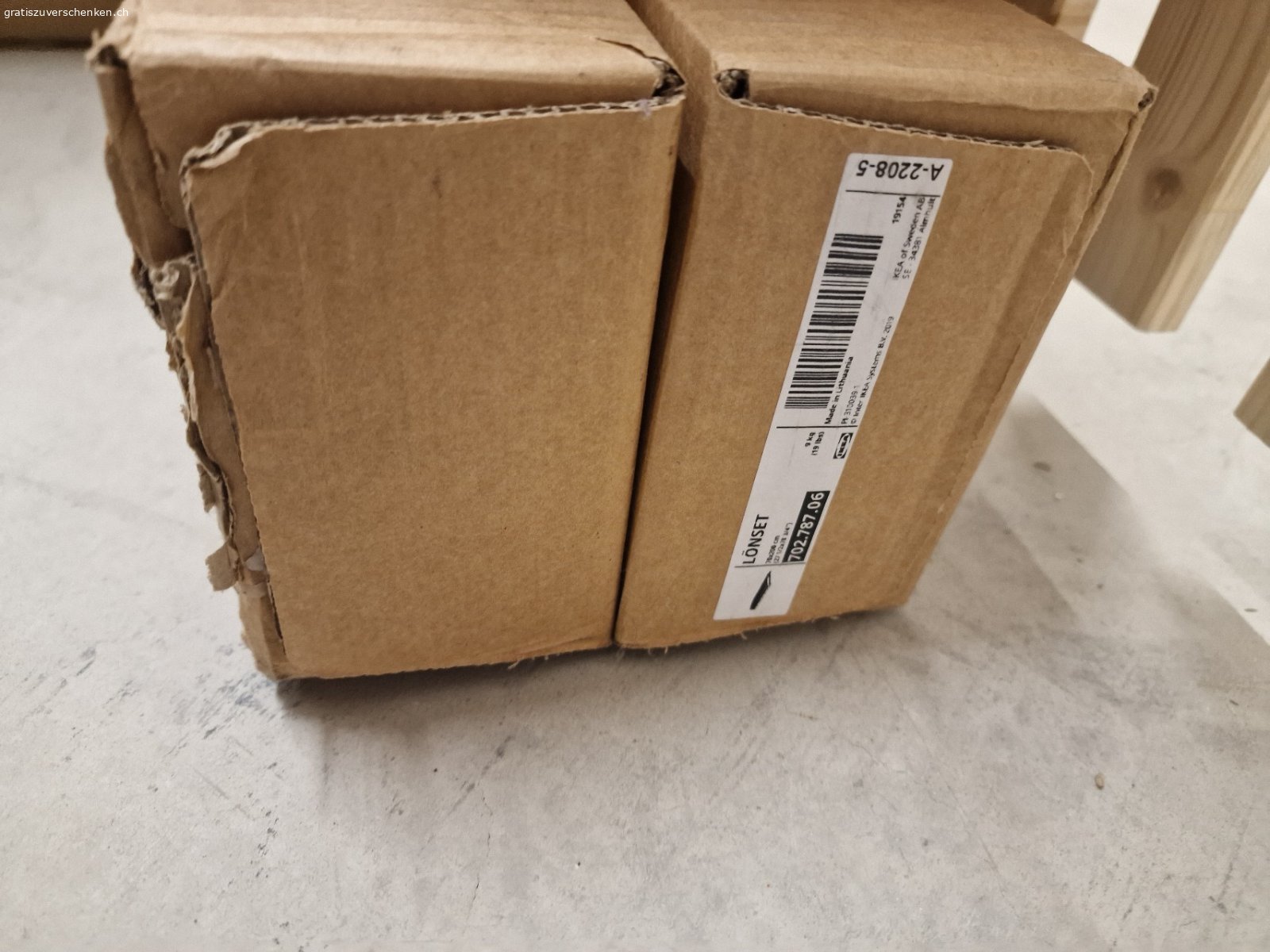 2x LÖNSET 70cmx200cm Lattenrost. Komplett neu und originalverpackt im IKEA Karton! Passt zusammen als 140cmx200cm Lattenrost!

Abholen Sonntag 24.5. bis Mittwoch 27.5.