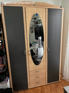 3-türiger Schrank