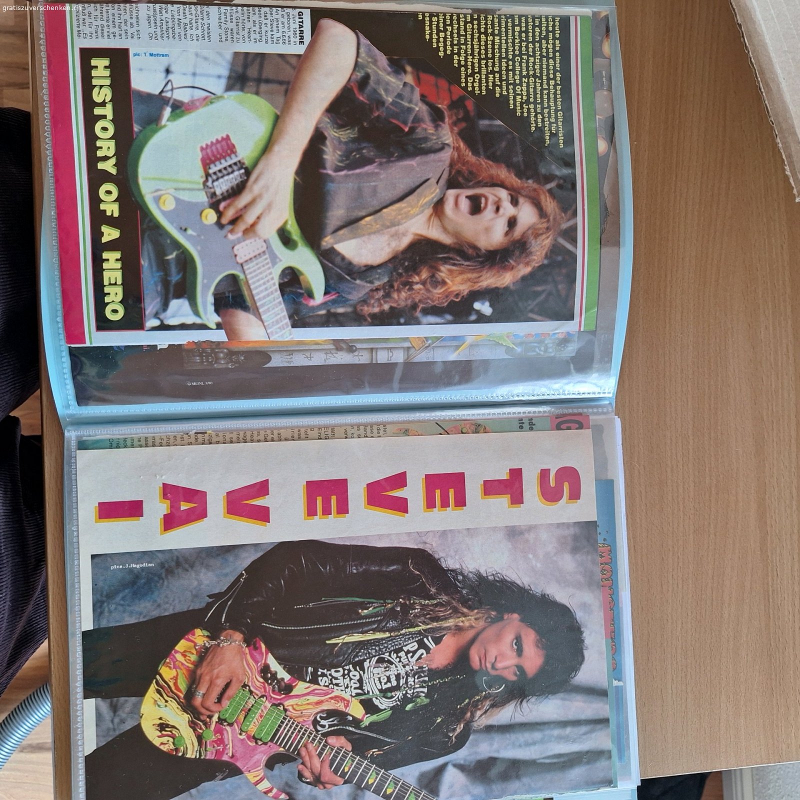 ACHTUNG!! ROCK-FANS. Grosse Schachtel Poster und Zeitungsberichte zu verschenken: LED ZEPPELIN & STEVE VAI 
manche Magazinseiten gehen bis in die 80er zurück!!!