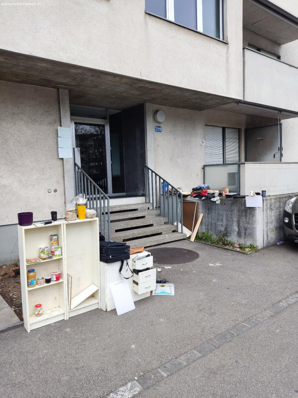 alles mögliche,hegenheimer220,bs. sanierung, sachen nid lager..viel weg,bis ende monat,so-di&mi-do,immer mal neu aus allen qualis&kat.
pms gern an mail…
specials, max8½h res.,möbel in2.demontiert lift,no tools)
für boozze,a-z,id mitneh oder wie^25 aussehn..phu, 256zei..