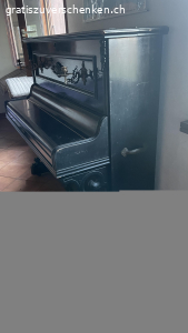 Altes schönes Klavier. Antikes Klavier zu verschenken
Funktioniert
Muss abgeholt werden