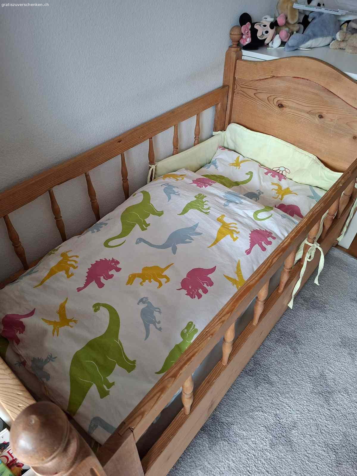 Baby/Kinder Bett mit Inhalt. einfaches und praktisches Baby/Kinderbett mit Inhalt, sehr einfach zum Aufstellen