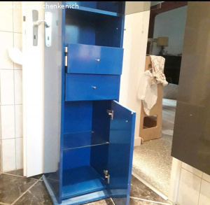 Badezimmerschrank zu verschenken. Badezimmerschrank zu verschenken