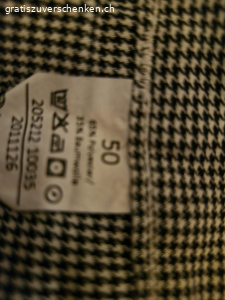 Bäcker-/ Kochhose. 3 Stk. Bäcker-/Kochhose in Grösse 50. Wurden ein paar cm gekürzt, dies kann rückgängig gemacht werden.
Abzuholen in Bichelsee