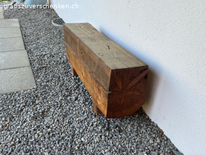 Bänkli. Infolge Haushaltauflösung:
Bänkli: 100 x 30 x 43