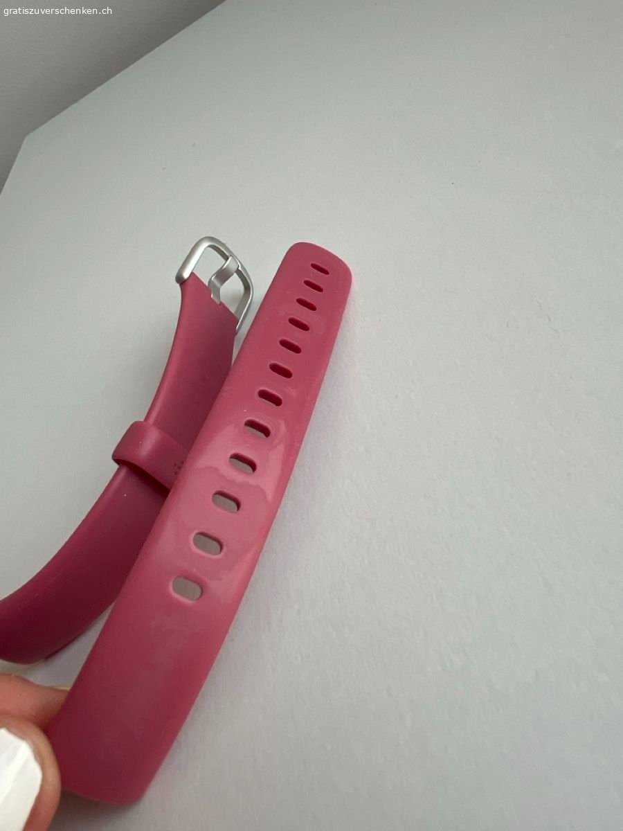Band für fitbit Luxe. Leichte Gebrauchsspuren, s. Bild. Aber gründlich gereinigt und noch immer in super Zustand. ?
