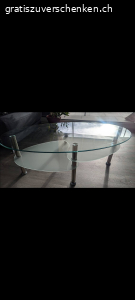 Beistelltisch oval aus Glas. Schöner Glas-Beistelltisch mit zwei Etagen für Ablagen wegen Platzmangel zu verschenken.

Gesamtlänge (längster Stelle) = 1.1 m
Breite (breiteste Stelle) = 0.6 m
Höhe bis Oberkante Glas = 0.41 m

Muss abgeholt werden.