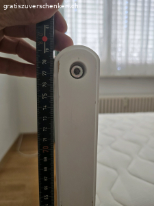 Bett inklusive Matratze und Decken