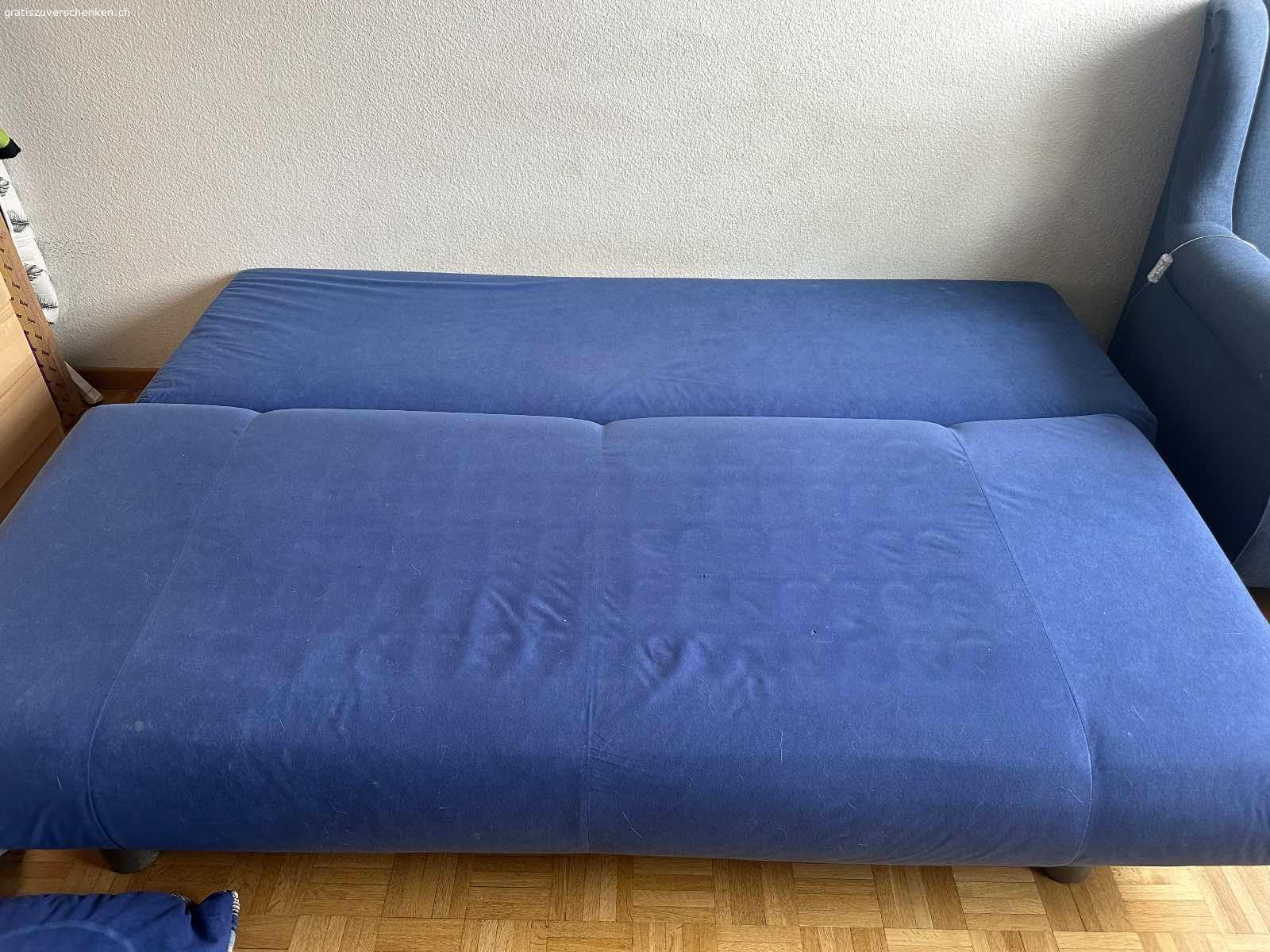 Bett Sofa. 8 Jahre alt wurde nur ab und zu als Gäste Bett Sofa gebraucht  und zum TV schauen