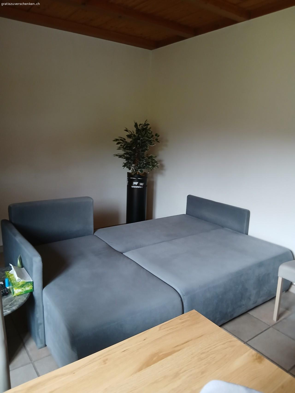 Bettsofa. Bettsofa gut erhalten.
140×200