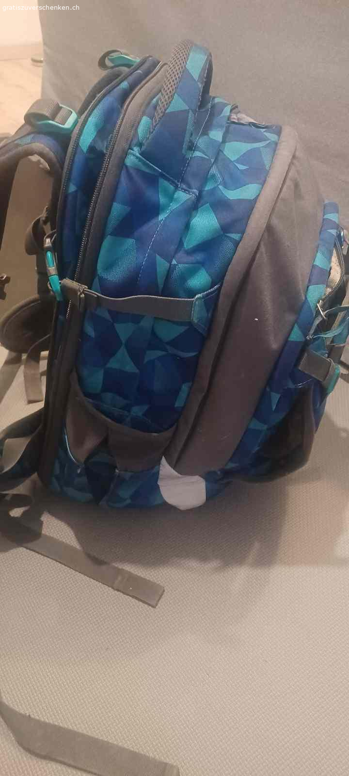 Blauer Satch Schulthek. Satch Schulthek, gute zustand passt für Mädchen oder Jungs.