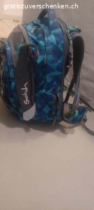 Blauer Satch Schulthek. Satch Schulthek, gute zustand passt für Mädchen oder Jungs.