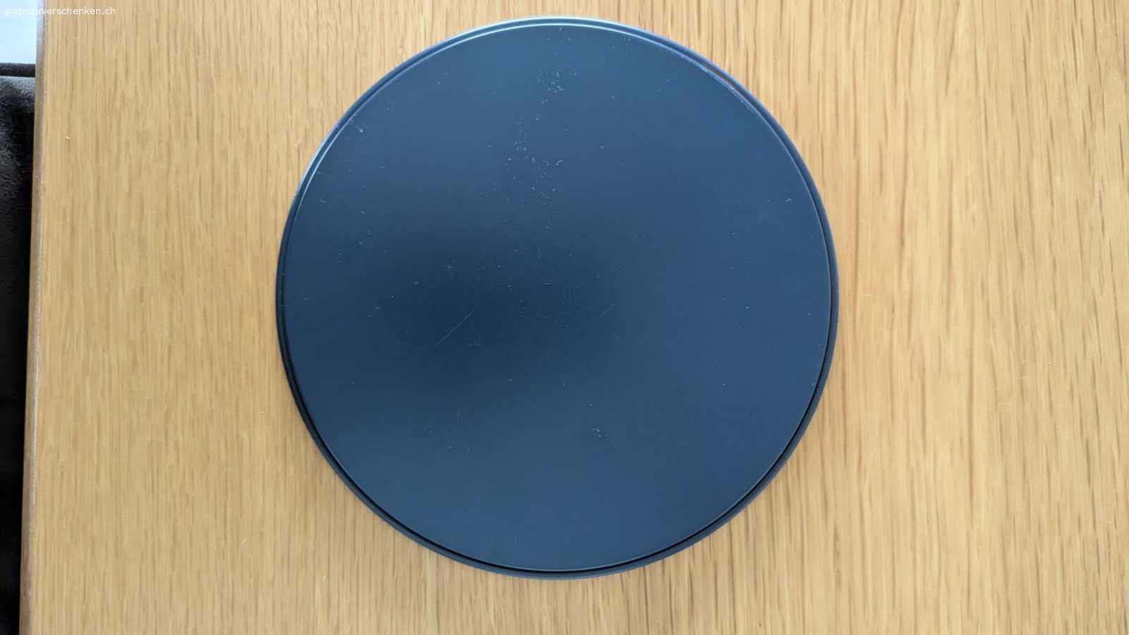 Boden einer Springform mit 16 cm. Der metallische Boden einer Springform mit einem Durchmesser von 16cm.

Kann auch versandt werden.