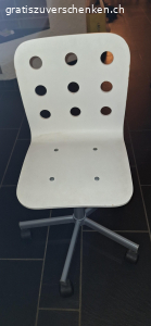 Bürostuhl. Stuhl ist von IKEA 
Weiss gebraucht