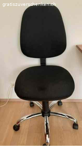 Bürostuhl. Bürostuhl, 5-Fuss, Stoff schwarz, höhenverstellbar auch die Rückenlehne ist neigbar. (Muss abgeholt werden.)