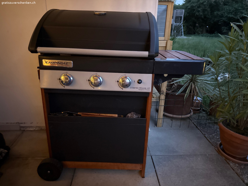 CAMPINGAZ Grill mit Hülle zu verschenken
