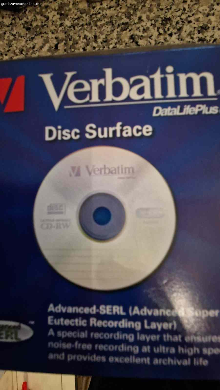 CD-RW Verbatim. Verschenke dieses neue ungeöffnete 10-er Pack Verbatim Ultra Speed CD-RW. Packung à 10 Stk.  ungeöffnet. 
Bitte melden wenn es noch jemand zum CD brennen brauchen kann. Wegen dringendem Umzug müssen sie bis zum 12.03.2026 abgeholt werden. Ansonsten werden sie entsorgt. Bitte nur Anfragen mit Bestätigung, damit ich antworten kann.