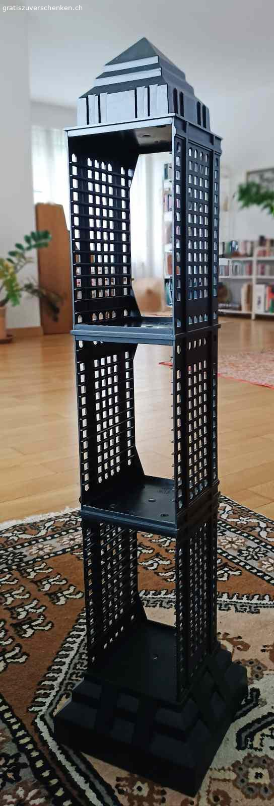 CD  Turm. Schwarzer CD-Turm, Höhe 86 cm,
gratis abzugeben

Bei Interesse bitte E-Mail