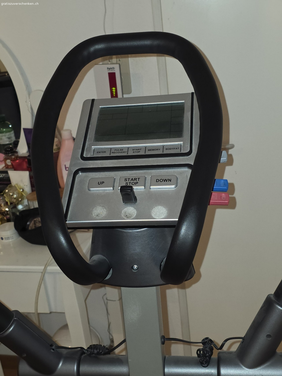 Crosstrainer. Guter Zustand, mit Memory-Stick Speicherung der Daten