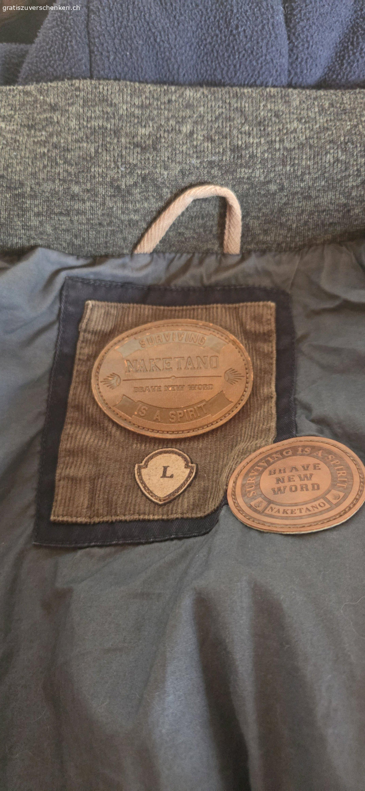 Damrnjacke L. darf bei uns zuhause abgeholt werden. noch in einem guten Zustang