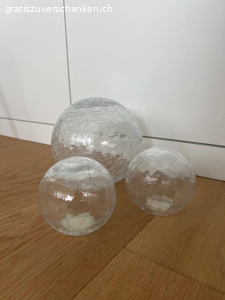 Deko-Glaskugeln. In super Zustand.

Werden bei Übernahme der Versandkosten auch gerne verschickt. :)