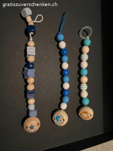 Div. Babyzubehör. Zu verschenken weil unser Kleiner es nicht mehr benötigt.