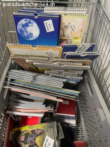 Div Kalender 25. Weitere Fotos Folgen 
Div Kalender 25 Hier Gilt nur das Porto Bezahlen
10.- TWINT inkl Adress Angabe.