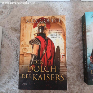 Diverse Bücher. A first Time for Everything von K. L. Walther

Fallen Kingdom von Dana Müller-Braun

Sieben Heere von Tobias O. Messner

Alex Goughs Die Assasinen von Rom Reihe 
(Band 1 bis 3)

Man kann die Bücher einzeln und mehrere aufs mal abholen