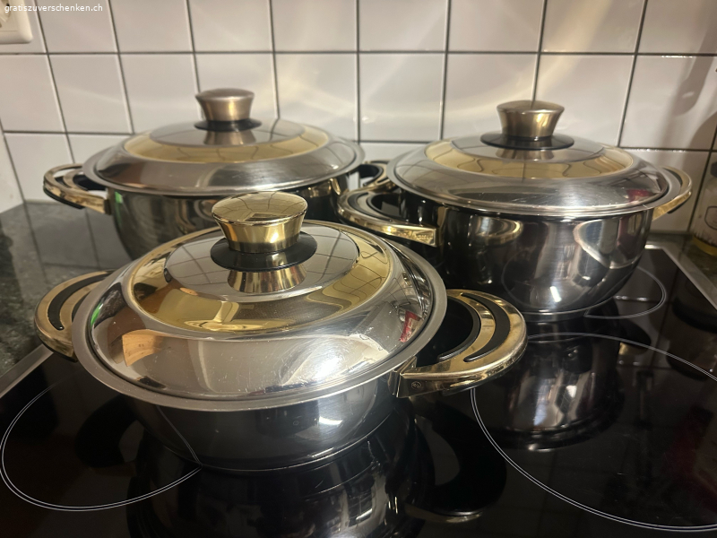 Drei Pfanne zum abgeben