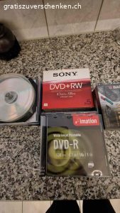 DVD's CD^s Musik Kassetten neu. Wegen dringendem Umzug verschenke ich div, DVD's DVD-R Read & write. 
Müssen baldmöglichst abgeholt werden Wer Interesse hat bitte melden. Müssen bis 12.03.2026 abgeholt werden. Sind teilweise Neu und ungebraucht. 
Bitte nur mit Abholbestätigung und Kommunikation über Gratis Inserate damit ich antworten kann. 
Wer noch Verwendung hat bitte melden, Sie werden sonst entsorgt!