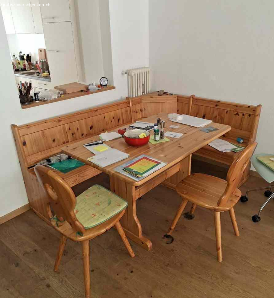 Fabelhafte Tisch Mit Stuhlen Zu Verschenken Ebenbild