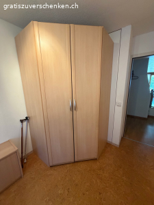 Eckkleiderschrank Holzoptik