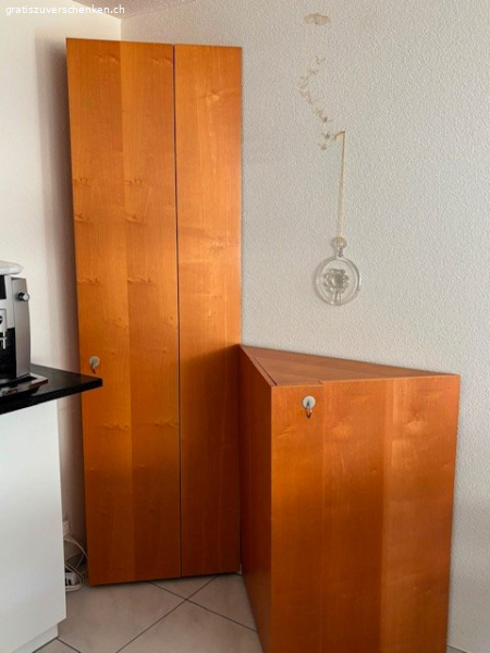 Eckschränke 2 unterschiedliche Grössen
