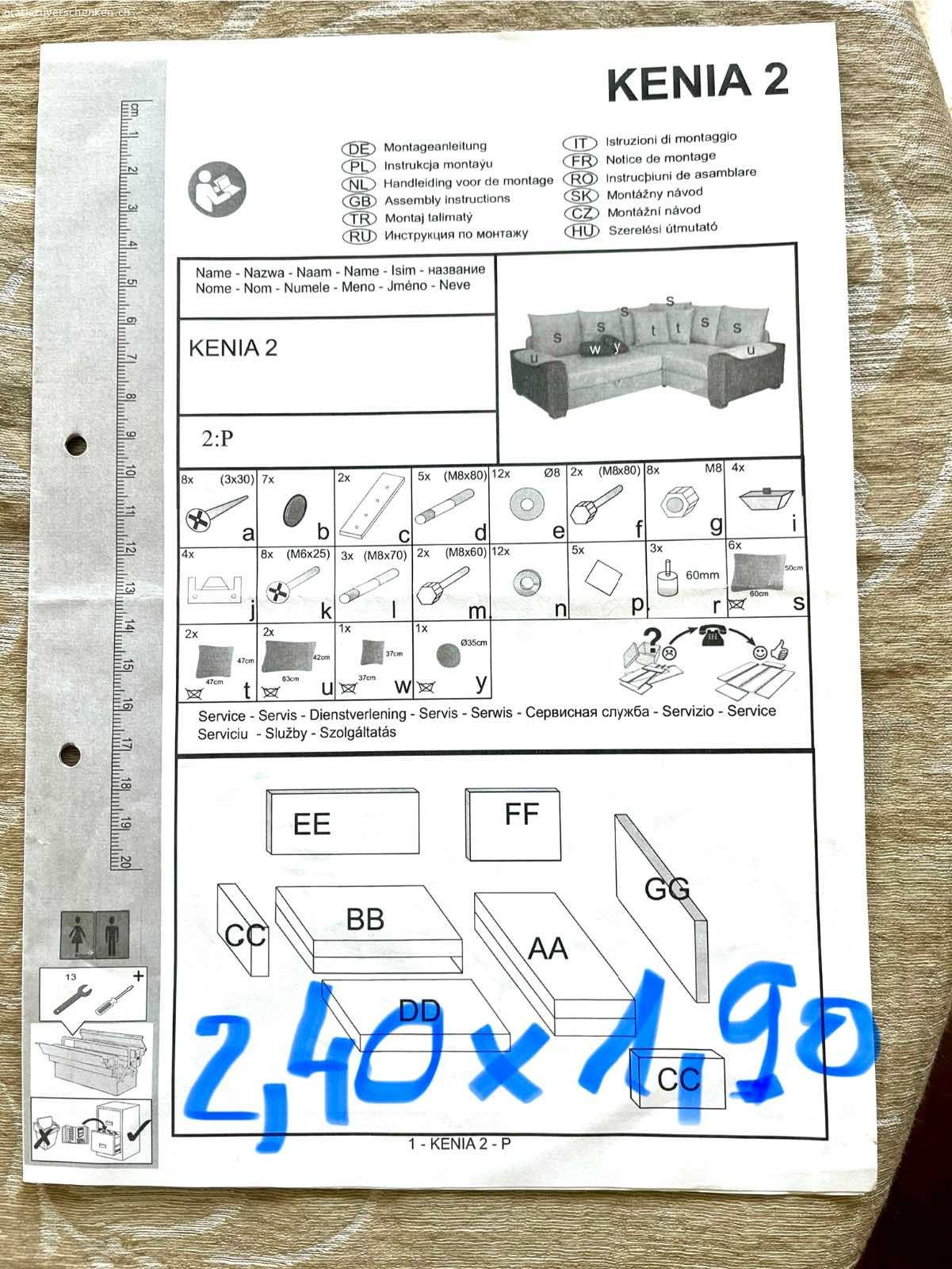 Eck-Schlafsofa gratis. Ecksofa aus Rattan und Kunstleder „Kenia“ 240x190 einfach zum ausziehen,  bequem zu sitzen und zu schlafen für zwei Personen, mit 6 Kissen, das ganze ist leicht trotzdem robust. (Anleitung ist dabei. Die Fotos sind aktuell). Abholbereit in der Alderstrasse 28.