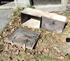Einsatz Ofenbäkli. Zustand siehe Fotos 
Abzuholen in 6677 Moghegno