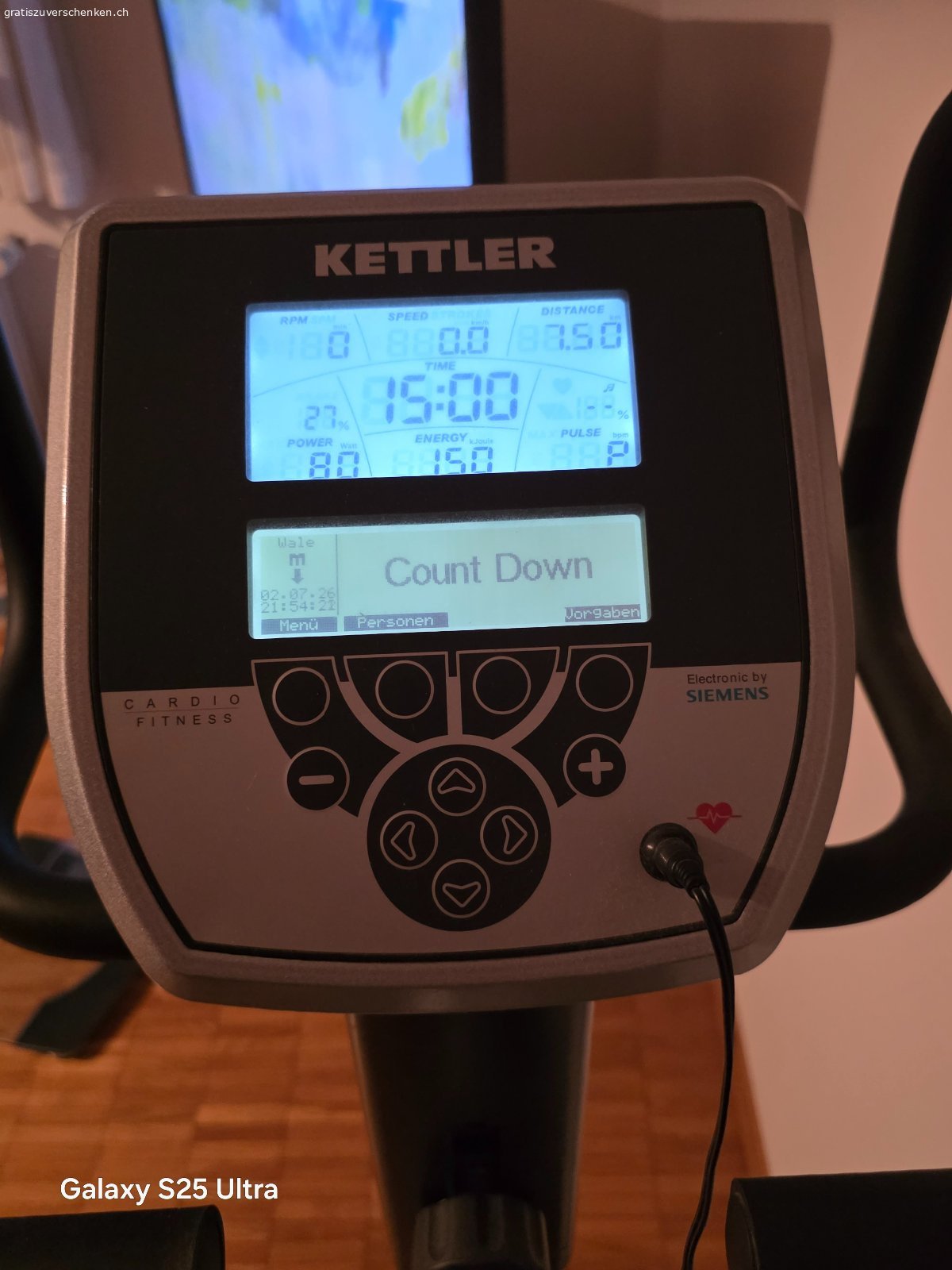 Ergometer Kettler X7. Der Kettler Ergometer Heimtrainer X 7 verfügt über ein Cardio-Training.
48 Programme
4 Benutzerspeicher
LCD Display
PC-Schnittstelle
Wirbelstrombremse
Leistung v. 25-400 Watt regelbar extra tiefer Einstieg
USB-Anschluss
Transportrollen
Benutzgerwicht max. 150 kg und weitere Ausstattungsmerkmale
Guter Zustand 
Benutzerhandbuch vorhanden