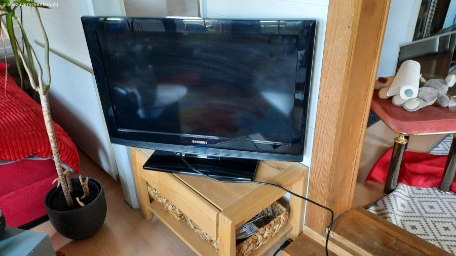 Fernseher zu verschenken