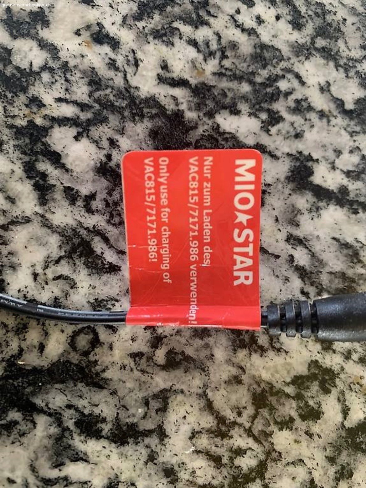 Filter und Ladekabel Miostar VAC815. Da ich den Staubsauger nicht mehr habe brauche ich die 2 Filter und das Ladekabel nicht mehr.
Kann abgeholt werden oder gegen Übernahme des Portos auch versendet werden.