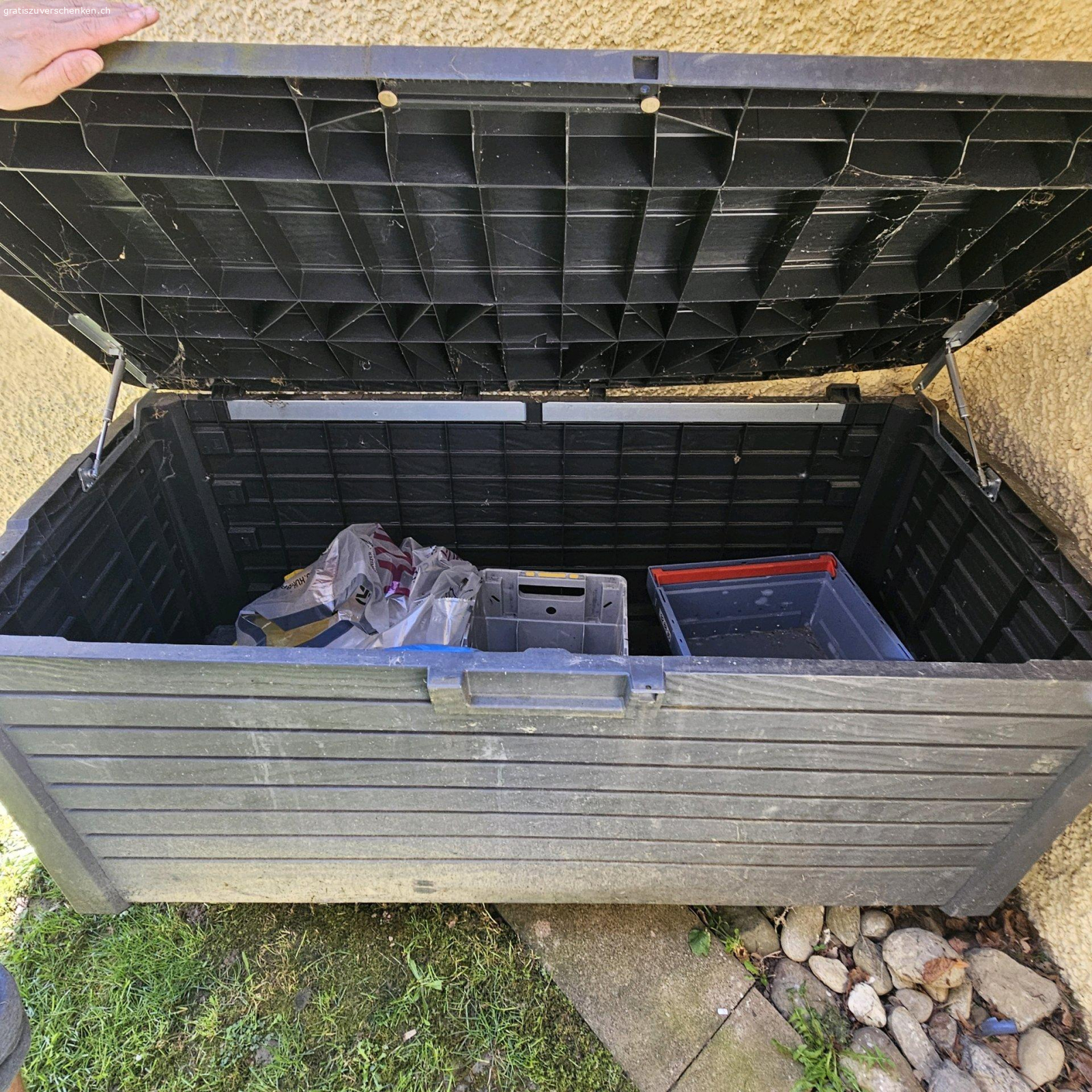 Gartenbox XXL. Gartenbox XXL
Höhe 70 cm
Länge 145 cm
Tiefe 70 cm