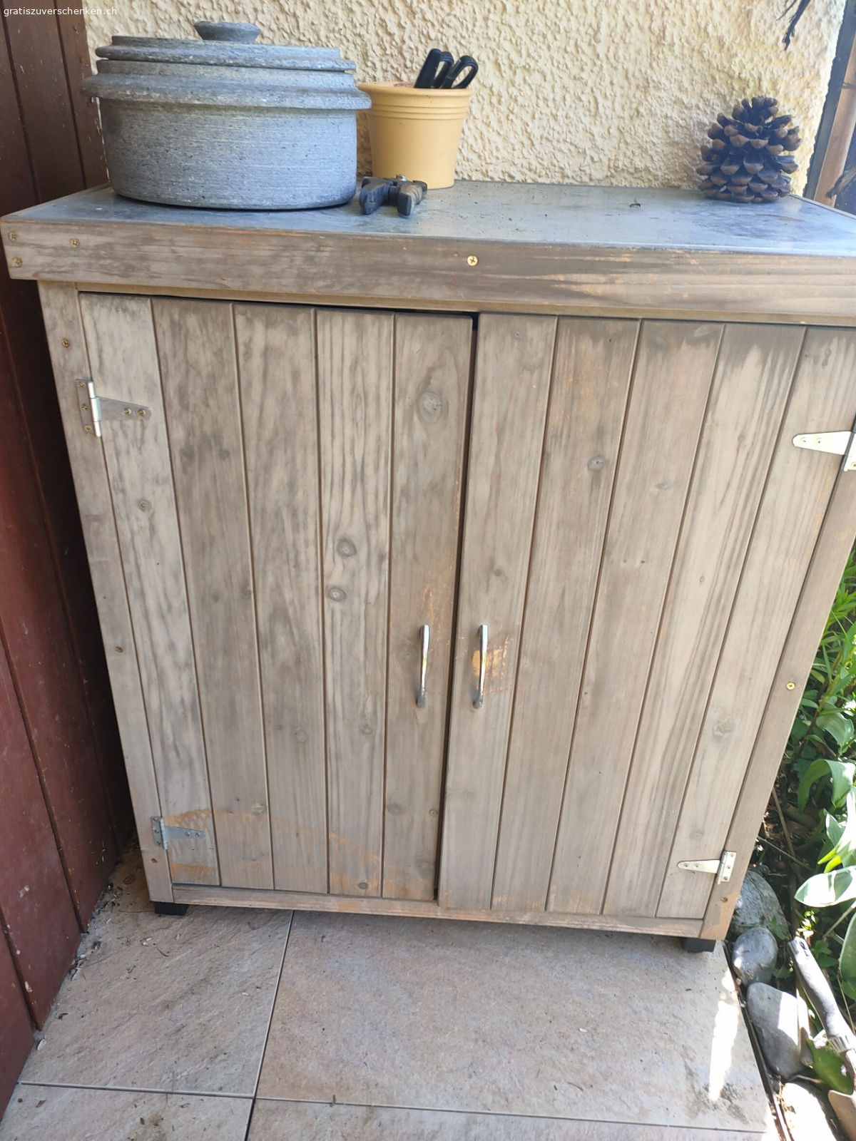 Gartenschrank Garten Handwerk Gratis Zu Verschenken gartenschrank-garten-handwerk-gratis-zu-verschenken