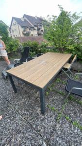 Gartentisch