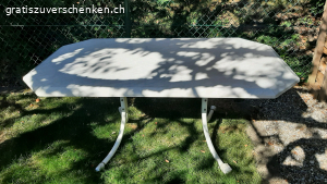 Gartentisch