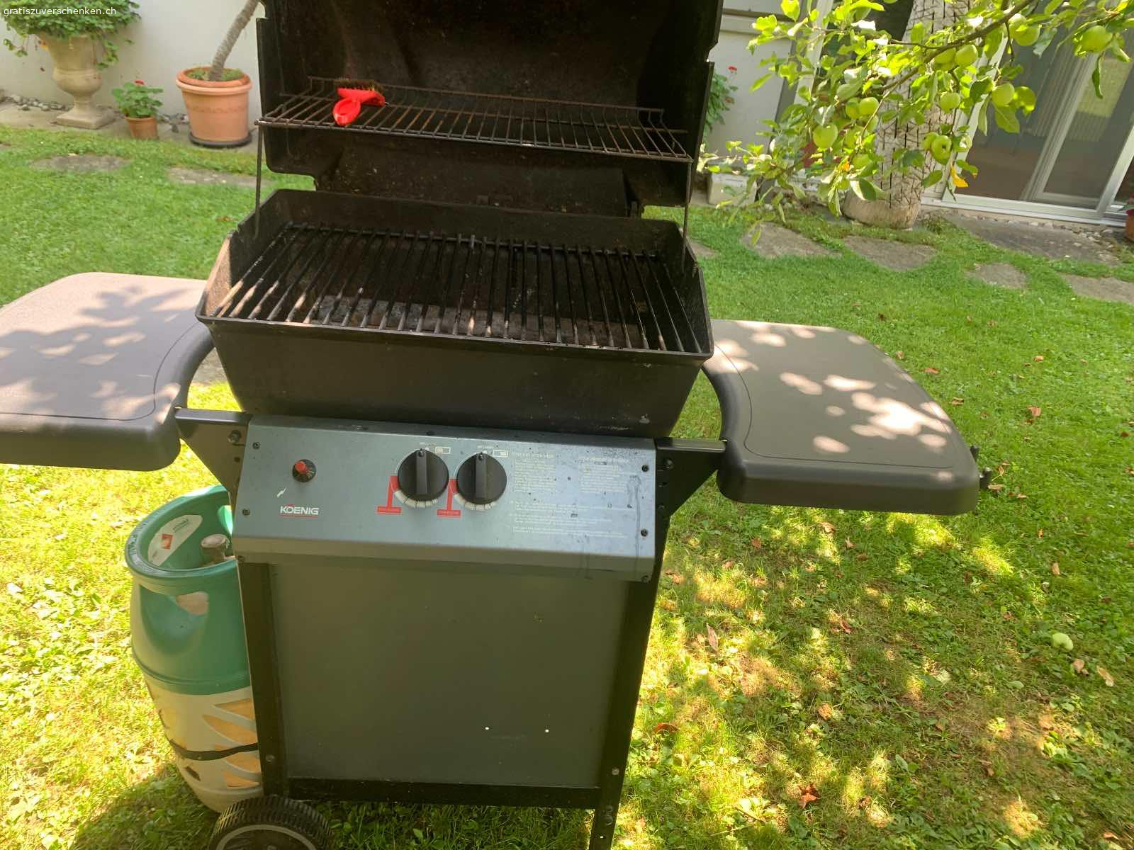 Gasgrill König. Mit Redukionsventil
Gasflasche kann gegen Depot übernommenen werden.