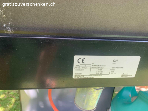 Gasgrill König. Mit Redukionsventil
Gasflasche kann gegen Depot übernommenen werden.