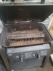 GasGrill. Kleiner noch funktionierender Gasgrill zu verschenken.Wurde mit Hitzebeständigen Lack neu zum Leben erweckt. Weist etwas Flugrost, ansonsten noch gut im Schuss.