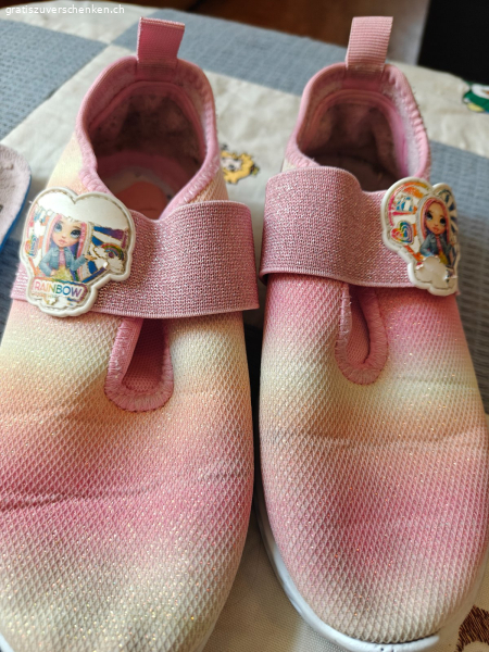 Gebrauchte SoftHallenschuhe Gr.32zum austragen