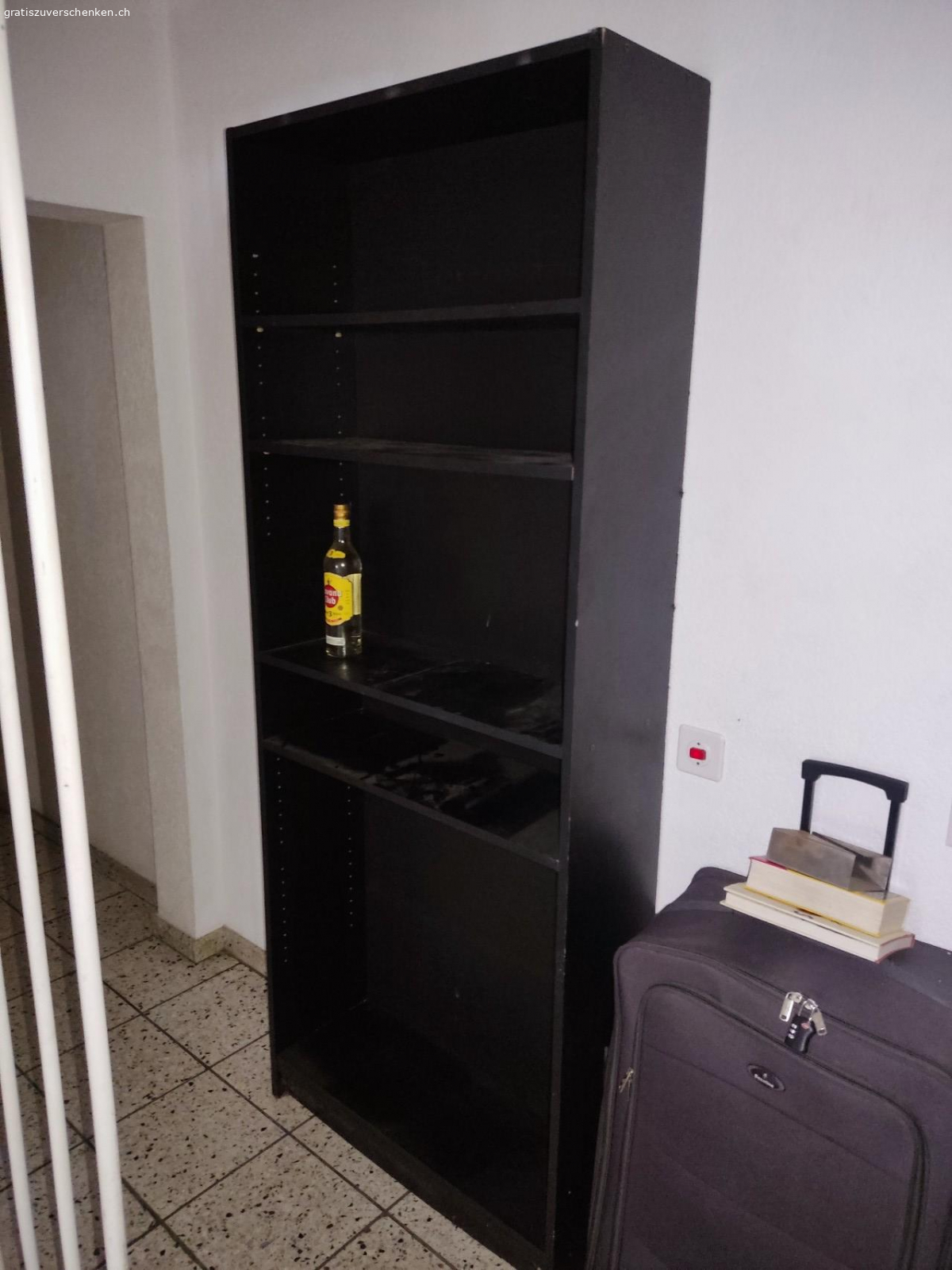 gestell mit gebrauchsspuren. das model ist ja ziemlich verbreitet und bekannt.

hat spuren der nutzung

abholung vor ende monat