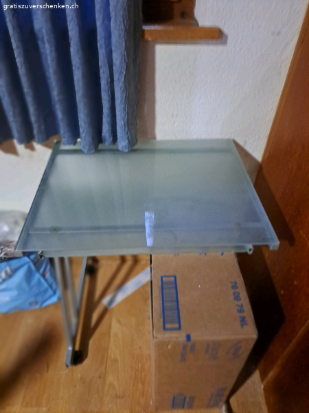 Glascomputertischli