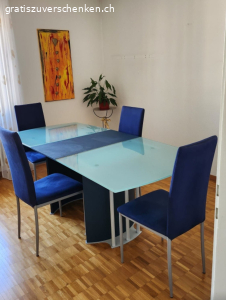 Glasesstisch 156x90mit 4 Stühlen. Ausziebarer (200cm) Glastisch mit Enlage